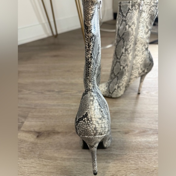 Wild Diva Lounge Stiletto Boots - Size 6.5 - Picture 3 of 16